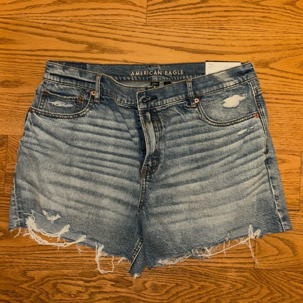 AE relaxed short